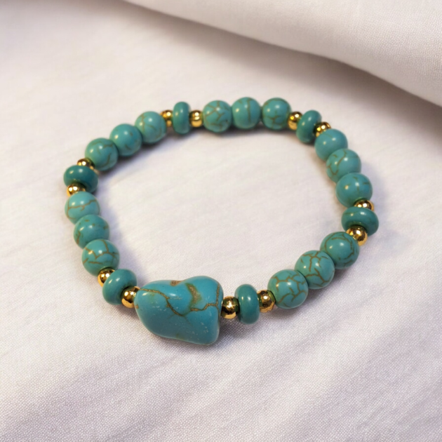 أسوارة فيروز بتفصيلة قلب ولمسات ذهبية