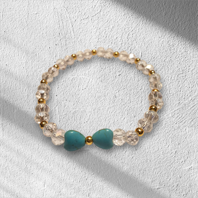 أسوارة خرز كريستال شفاف بقلب فيروزي مشغولة باليد من متجر أميز شي