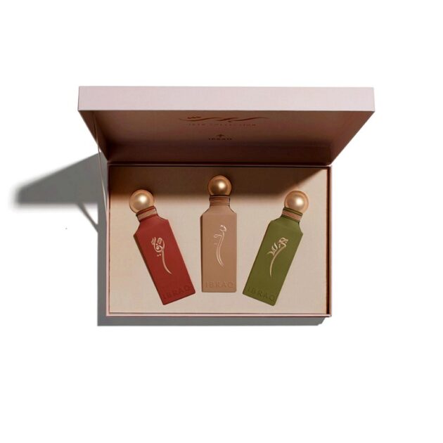 مجموعة إرث Legacy Collection من إبراق – ثلاث زجاجات عطر أصلية 100 مل بخلفية بيضاء